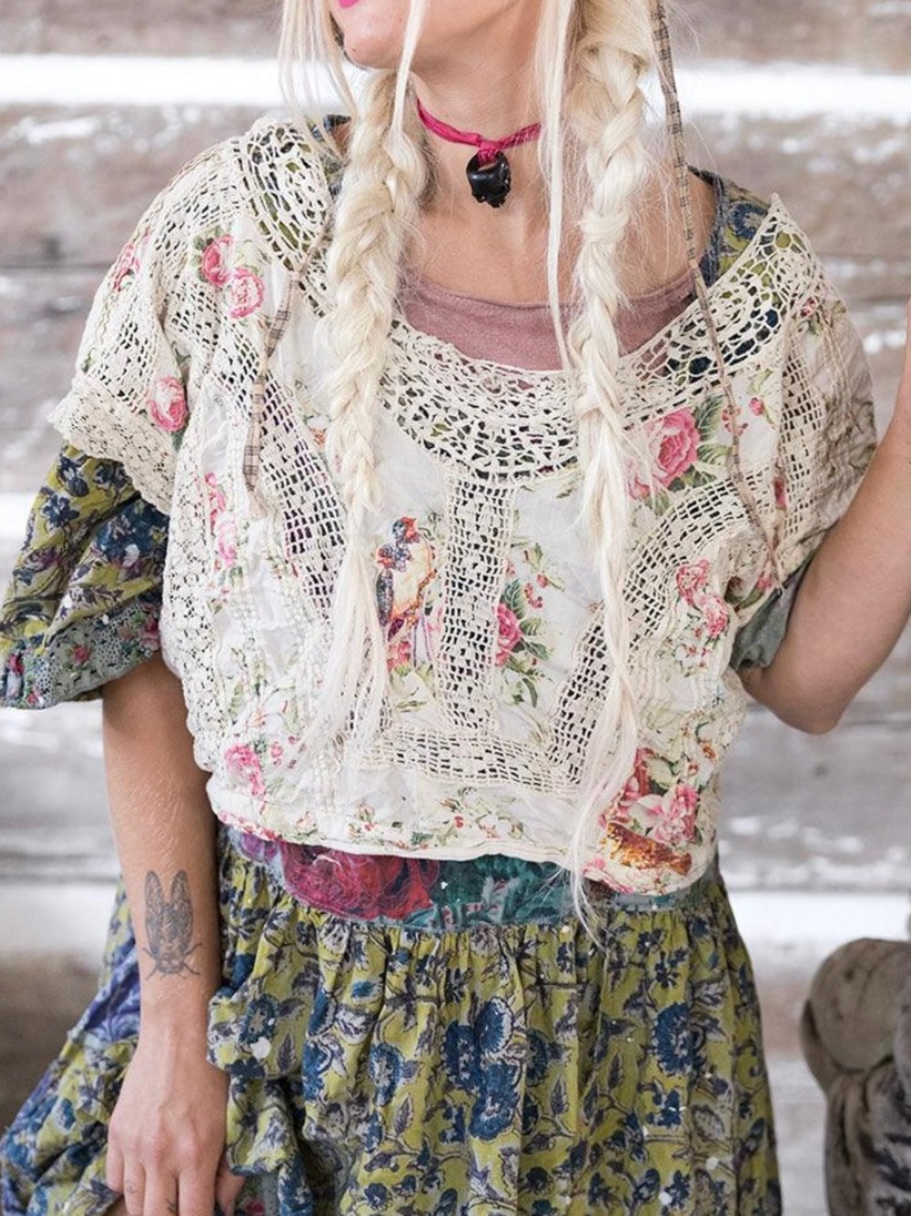 🌺 Magnolia Pearl Floral Dejah Blouse - Picture 17 of 17